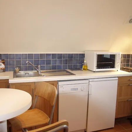 Le Palais, 2 Pièces, 2 Personnes - Fr-1-418-165 Appartement